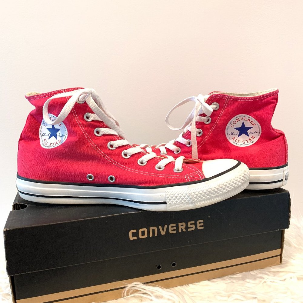 RASPBERRY Chuck Taylors